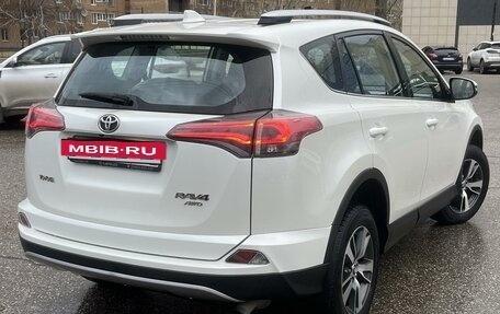 Toyota RAV4, 2016 год, 2 540 000 рублей, 4 фотография