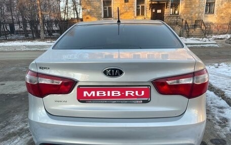 KIA Rio III рестайлинг, 2012 год, 900 000 рублей, 2 фотография