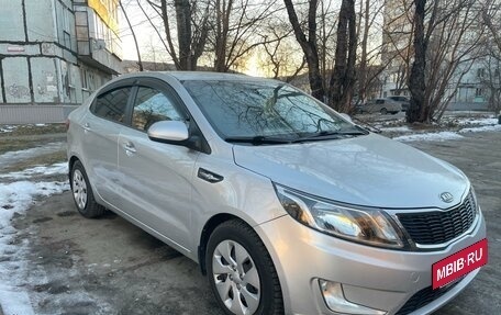 KIA Rio III рестайлинг, 2012 год, 900 000 рублей, 4 фотография