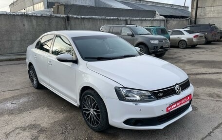 Volkswagen Jetta VI, 2014 год, 750 000 рублей, 3 фотография