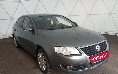 Volkswagen Passat B6, 2008 год, 717 000 рублей, 2 фотография