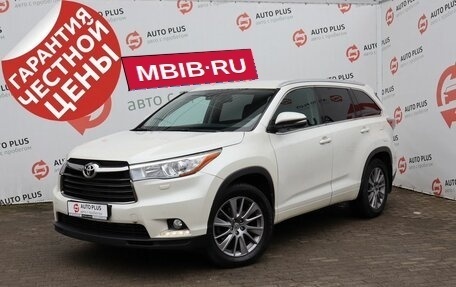 Toyota Highlander III, 2013 год, 2 950 000 рублей, 2 фотография