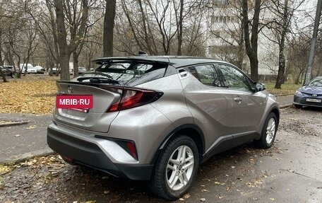 Toyota C-HR I рестайлинг, 2020 год, 2 950 000 рублей, 3 фотография