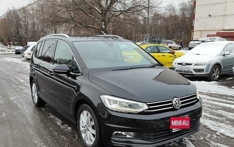 Volkswagen Touran III, 2015 год, 1 920 000 рублей, 1 фотография