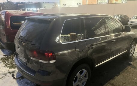 Volkswagen Touareg III, 2007 год, 1 300 000 рублей, 2 фотография