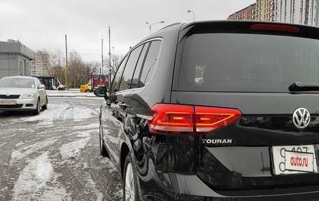 Volkswagen Touran III, 2015 год, 1 920 000 рублей, 6 фотография