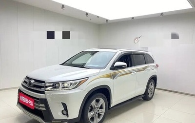 Toyota Highlander III, 2021 год, 3 350 700 рублей, 1 фотография