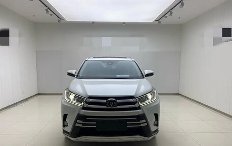 Toyota Highlander III, 2021 год, 3 350 700 рублей, 2 фотография