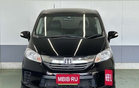 Honda Freed II, 2016 год, 1 385 000 рублей, 2 фотография