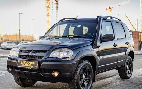 Chevrolet Niva I рестайлинг, 2018 год, 700 000 рублей, 3 фотография