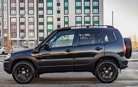 Chevrolet Niva I рестайлинг, 2018 год, 700 000 рублей, 4 фотография