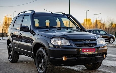 Chevrolet Niva I рестайлинг, 2018 год, 700 000 рублей, 1 фотография