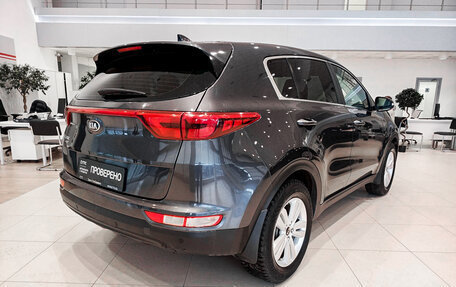 KIA Sportage IV рестайлинг, 2018 год, 2 138 000 рублей, 5 фотография