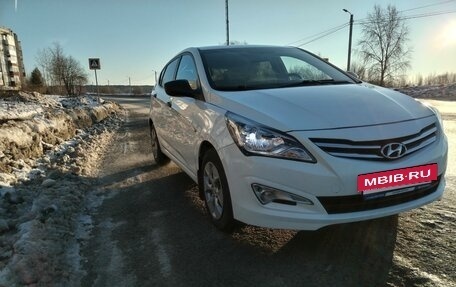 Hyundai Solaris II рестайлинг, 2016 год, 799 000 рублей, 3 фотография