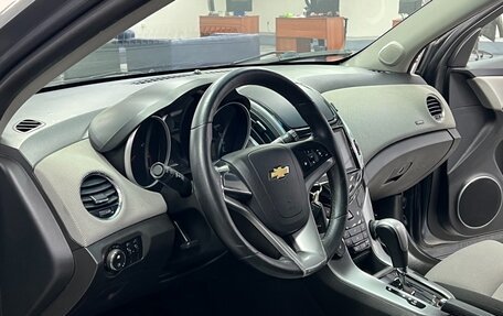 Chevrolet Cruze II, 2013 год, 985 000 рублей, 8 фотография