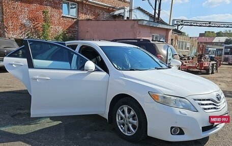 Toyota Camry, 2010 год, 1 300 000 рублей, 8 фотография