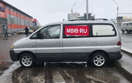 Hyundai Starex I рестайлинг, 2003 год, 590 000 рублей, 6 фотография