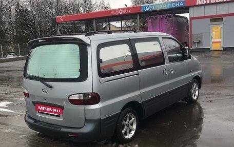 Hyundai Starex I рестайлинг, 2003 год, 590 000 рублей, 4 фотография