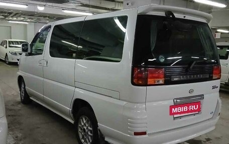 Nissan Elgrand I, 1999 год, 850 000 рублей, 3 фотография