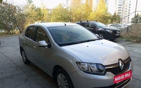 Renault Logan II, 2014 год, 900 000 рублей, 4 фотография