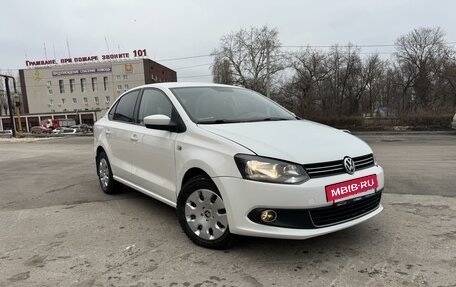 Volkswagen Polo VI (EU Market), 2013 год, 920 000 рублей, 2 фотография