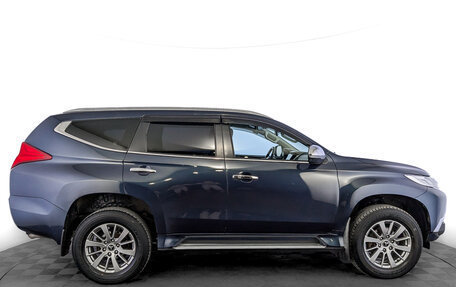 Mitsubishi Pajero Sport III рестайлинг, 2019 год, 2 780 000 рублей, 4 фотография