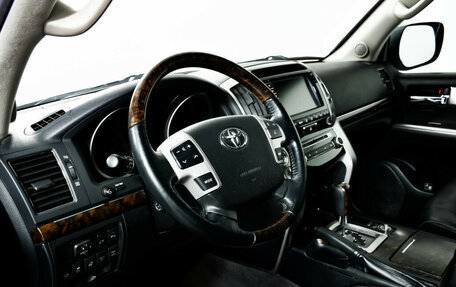 Toyota Land Cruiser 200, 2013 год, 3 568 000 рублей, 13 фотография