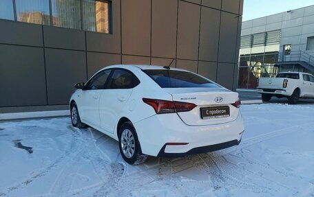 Hyundai Solaris II рестайлинг, 2017 год, 850 000 рублей, 4 фотография