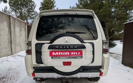 Mitsubishi Pajero IV, 2014 год, 2 200 000 рублей, 4 фотография