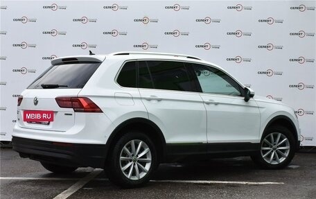 Volkswagen Tiguan II, 2018 год, 2 369 000 рублей, 3 фотография