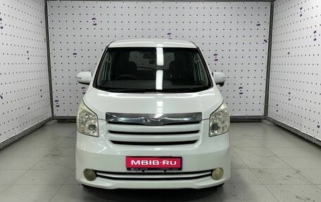 Toyota Noah III, 2008 год, 1 455 000 рублей, 1 фотография