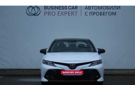 Toyota Camry, 2019 год, 2 000 000 рублей, 2 фотография