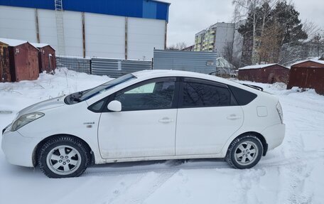 Toyota Prius, 2011 год, 1 200 000 рублей, 1 фотография