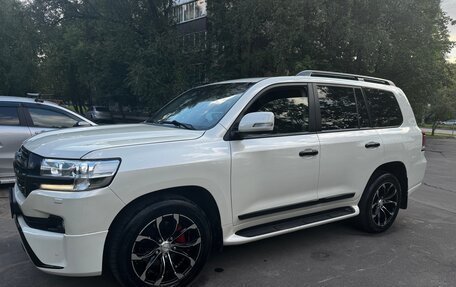 Toyota Land Cruiser 200, 2018 год, 8 500 000 рублей, 3 фотография