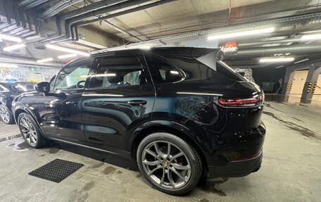 Porsche Cayenne III, 2021 год, 15 000 000 рублей, 3 фотография