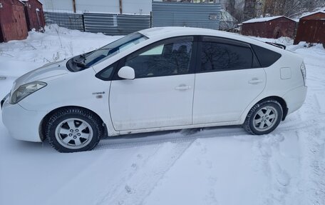 Toyota Prius, 2011 год, 1 200 000 рублей, 7 фотография