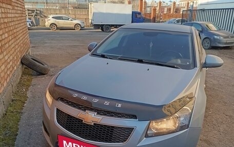 Chevrolet Cruze II, 2012 год, 850 000 рублей, 3 фотография