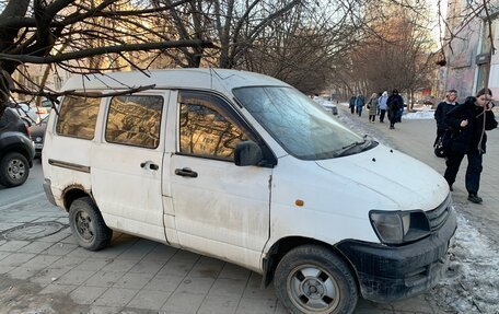 Toyota Town Ace III, 1997 год, 175 000 рублей, 2 фотография