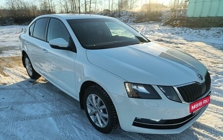 Skoda Octavia, 2017 год, 1 999 000 рублей, 8 фотография