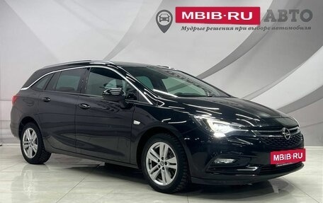 Opel Astra K, 2018 год, 1 735 000 рублей, 5 фотография