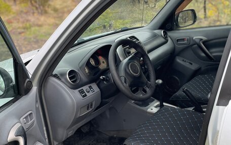 Toyota RAV4, 2001 год, 680 000 рублей, 6 фотография