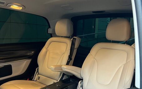 Mercedes-Benz V-Класс, 2019 год, 7 550 000 рублей, 15 фотография