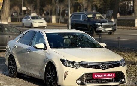 Toyota Camry, 2018 год, 2 900 000 рублей, 4 фотография