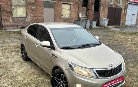 KIA Rio III рестайлинг, 2012 год, 840 000 рублей, 2 фотография