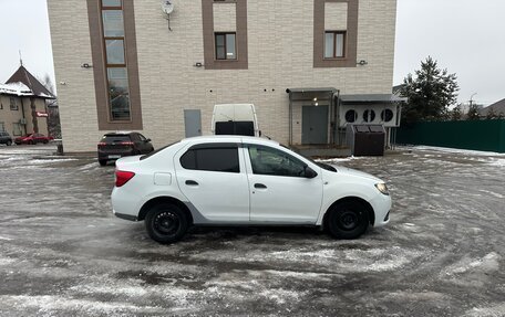 Renault Logan II, 2018 год, 680 000 рублей, 3 фотография