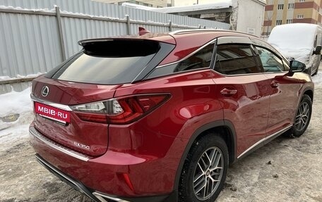 Lexus RX IV рестайлинг, 2017 год, 4 500 000 рублей, 9 фотография