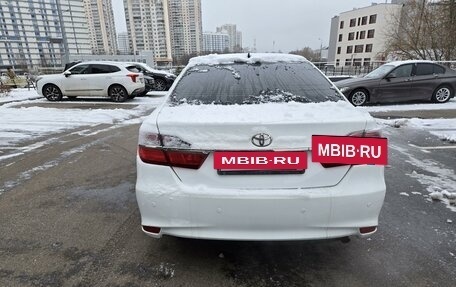 Toyota Camry, 2017 год, 1 480 000 рублей, 8 фотография