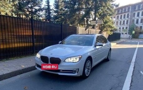 BMW 7 серия, 2012 год, 1 900 000 рублей, 3 фотография