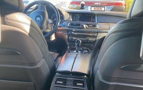 BMW 7 серия, 2012 год, 1 900 000 рублей, 12 фотография