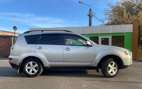 Mitsubishi Outlander III рестайлинг 3, 2011 год, 1 300 000 рублей, 11 фотография